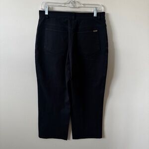 St. John Black Cropped Pants